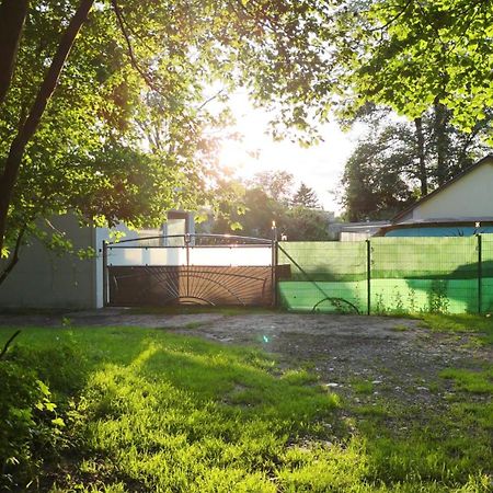 Erlebe Unseren Verein Im Geraeumigen Wohnwagen! Feldkirchen bei Graz Bagian luar foto